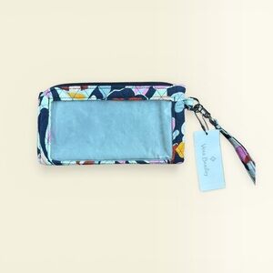 NWT Vera Bradley rfid tech wristlet